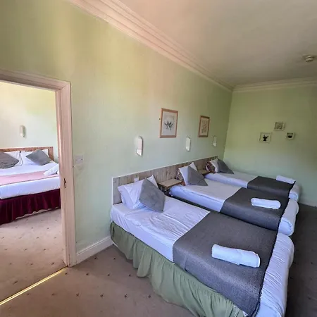 Gables Hotel