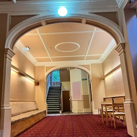 Gables Hotel