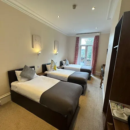 Gables Hotel