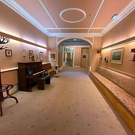 Gables Otel