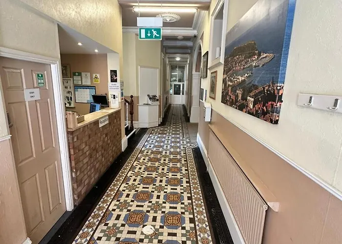 Gables 3* Scarborough