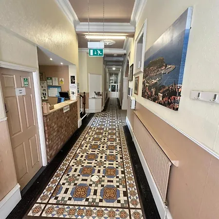 Gables 3* Scarborough